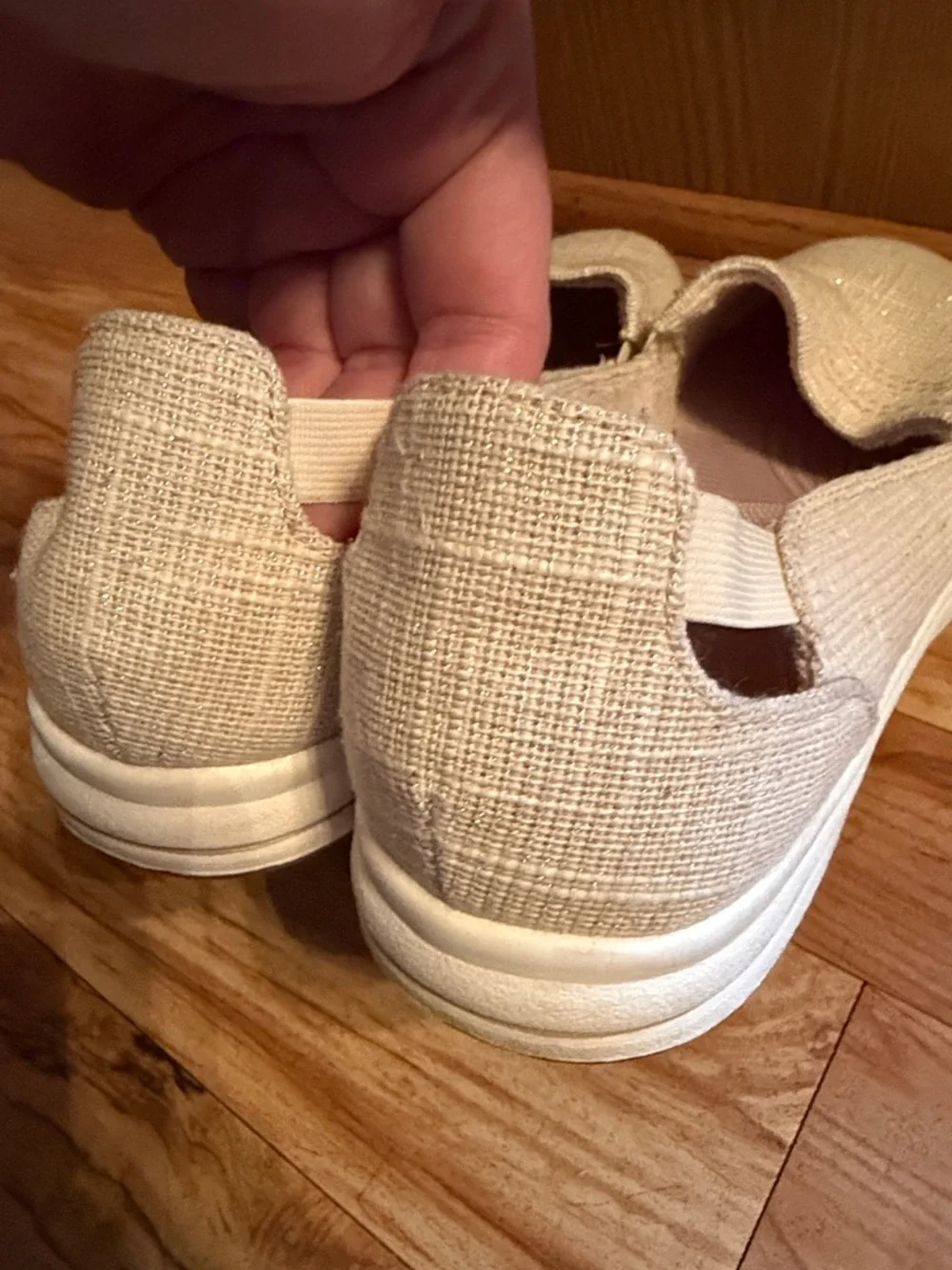 Clarks Cloudsteppers vegan slip on metallic linen sneakers flats Size 9-1/2 EUC